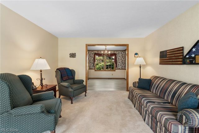 1675 Chatham Avenue NE, North Canton, OH 44720