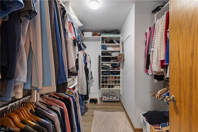 1675 Chatham Avenue NE, North Canton, OH 44720