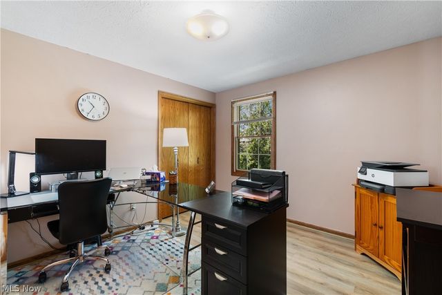 1675 Chatham Avenue NE, North Canton, OH 44720