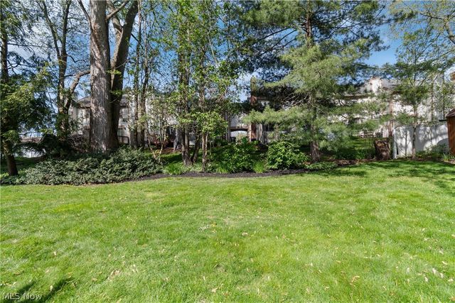 1675 Chatham Avenue NE, North Canton, OH 44720