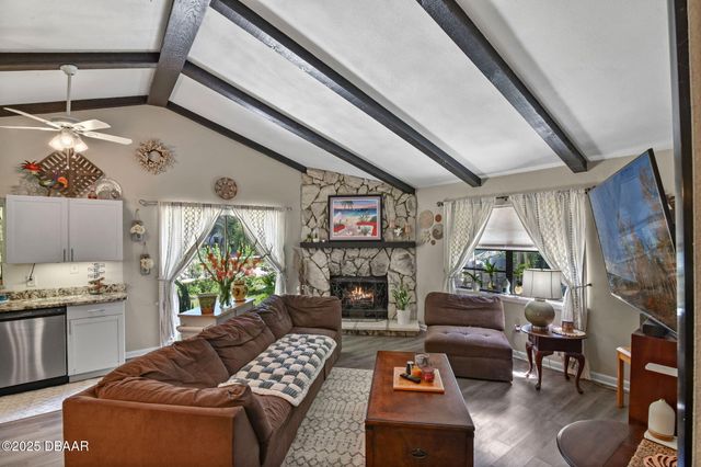 138 Forest Lane, Orange City, FL 32763