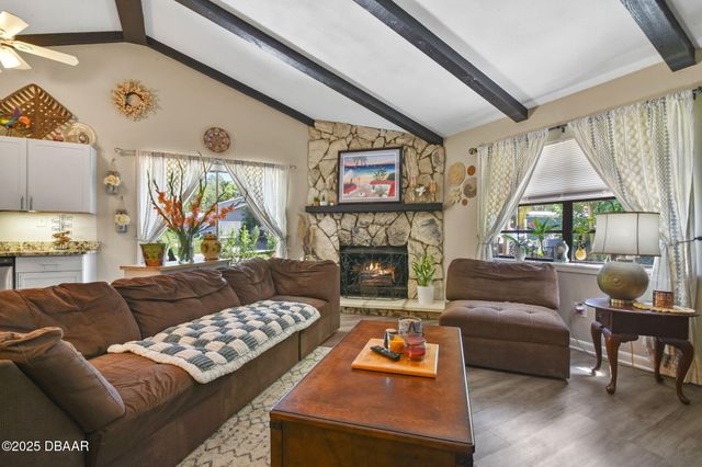 138 Forest Lane, Orange City, FL 32763