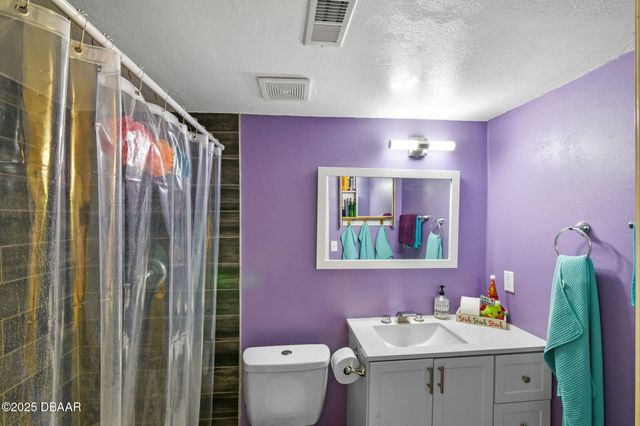 138 Forest Lane, Orange City, FL 32763