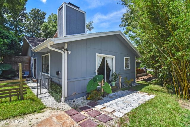 138 Forest Lane, Orange City, FL 32763