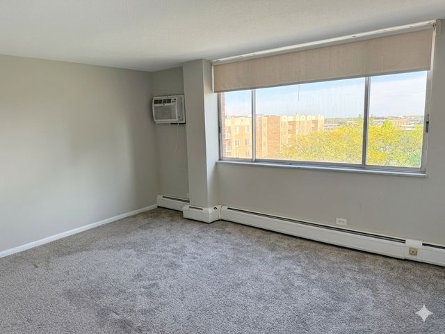 2211 S Stewart Avenue 6A, Lombard, IL 60148