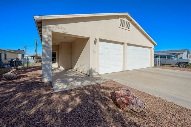 5727 S Flint, Fort Mohave, AZ 86426