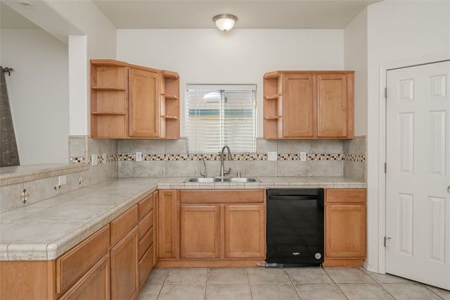 5727 S Flint, Fort Mohave, AZ 86426