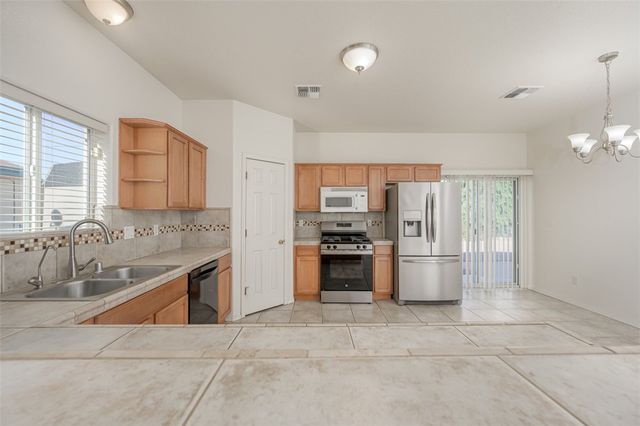 5727 S Flint, Fort Mohave, AZ 86426