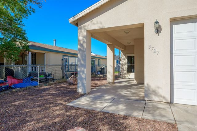 5727 S Flint, Fort Mohave, AZ 86426