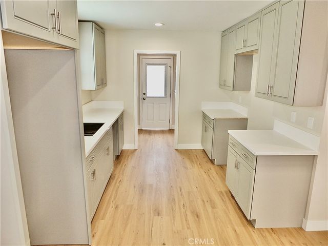 1335 W Burnett, Long Beach, CA 90810