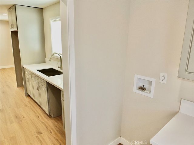1335 W Burnett, Long Beach, CA 90810