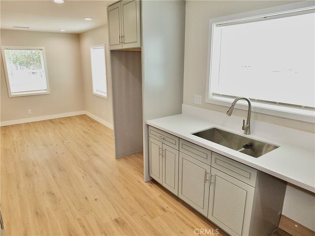 1335 W Burnett, Long Beach, CA 90810