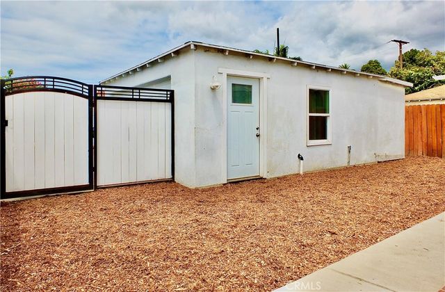 1335 W Burnett, Long Beach, CA 90810