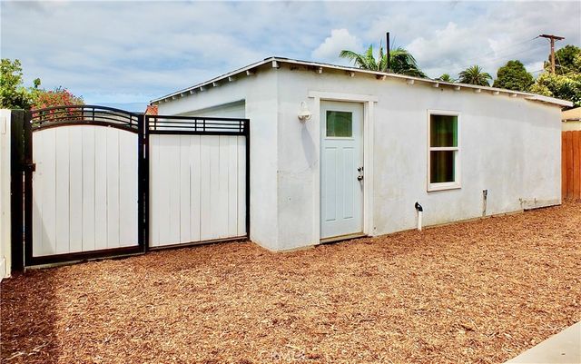 1335 W Burnett, Long Beach, CA 90810