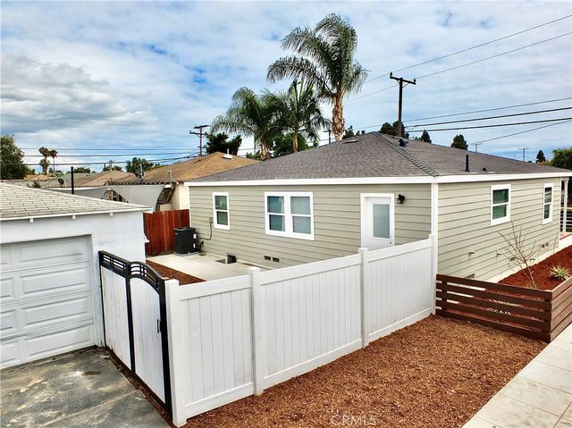 1335 W Burnett, Long Beach, CA 90810