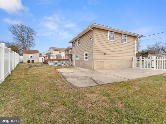 74 CLEMENT DR, Somerdale, NJ 08083