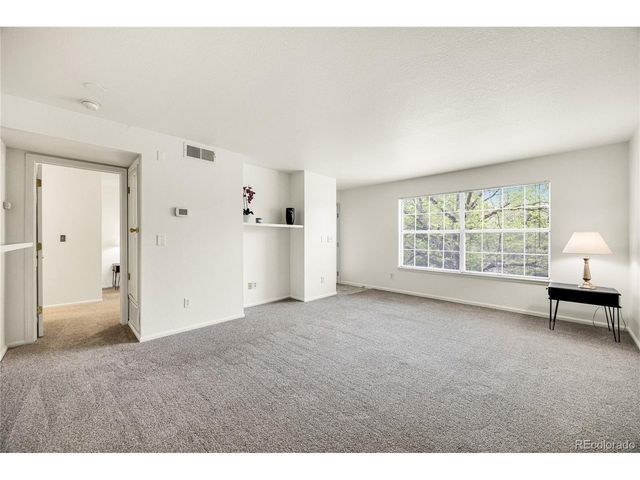 9212 E Arbor Cir E, Englewood, CO 80111