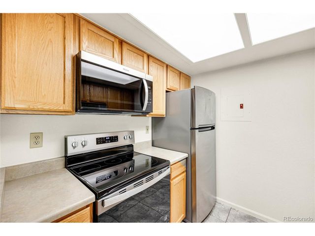 9212 E Arbor Cir E, Englewood, CO 80111