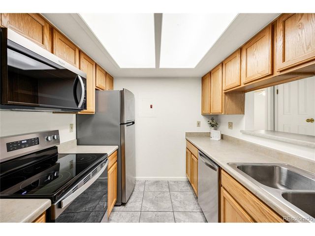 9212 E Arbor Cir E, Englewood, CO 80111