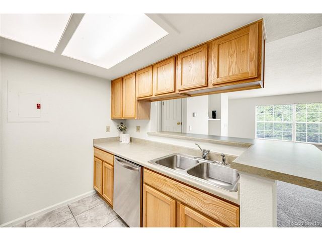 9212 E Arbor Cir E, Englewood, CO 80111