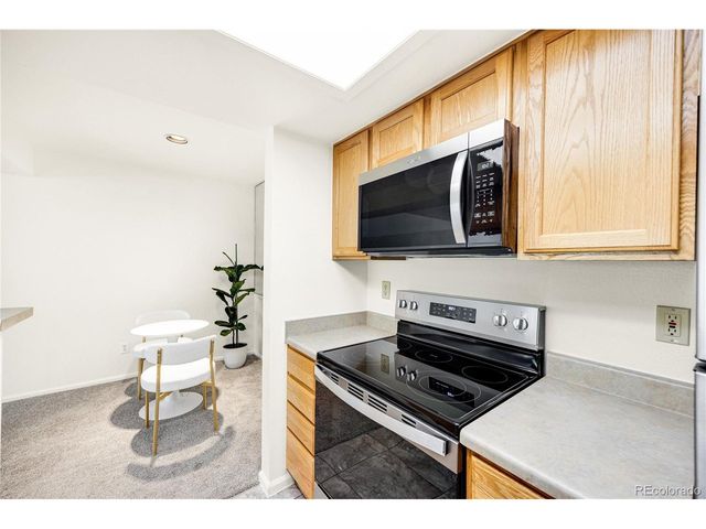 9212 E Arbor Cir E, Englewood, CO 80111