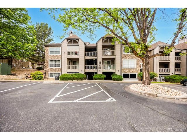 9212 E Arbor Cir E, Englewood, CO 80111