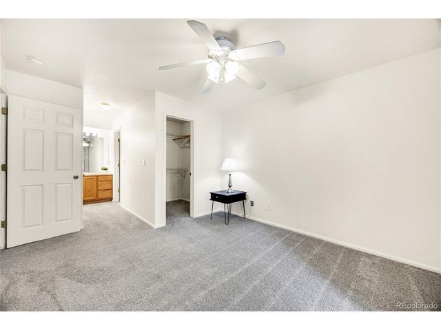 9212 E Arbor Cir E, Englewood, CO 80111