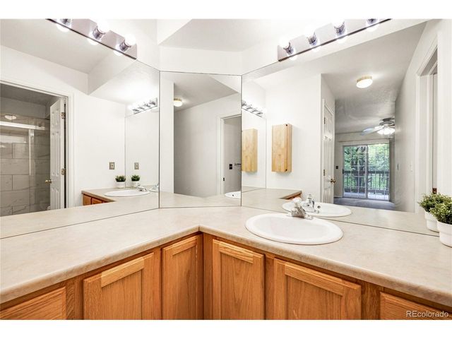 9212 E Arbor Cir E, Englewood, CO 80111