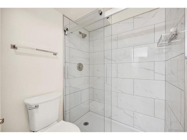 9212 E Arbor Cir E, Englewood, CO 80111