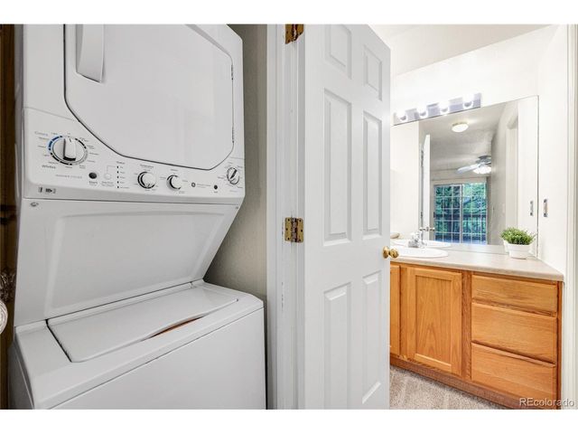 9212 E Arbor Cir E, Englewood, CO 80111