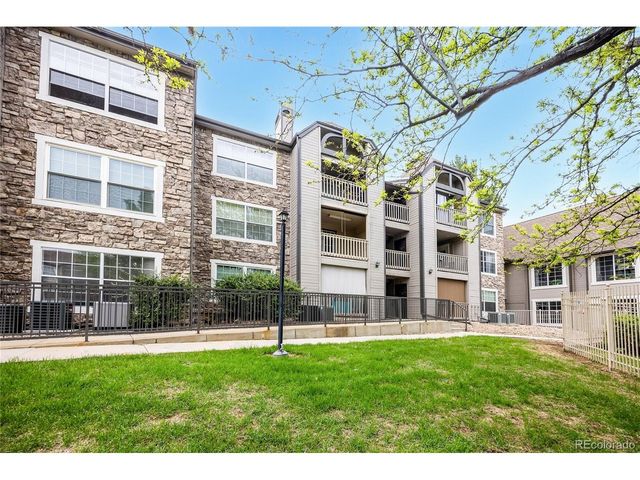 9212 E Arbor Cir E, Englewood, CO 80111