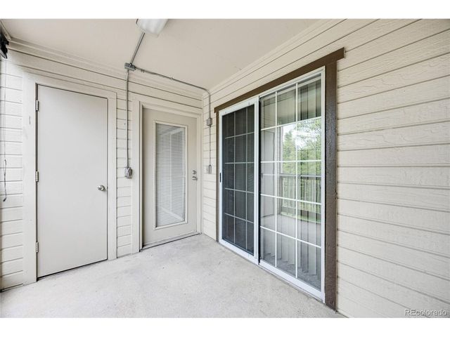 9212 E Arbor Cir E, Englewood, CO 80111