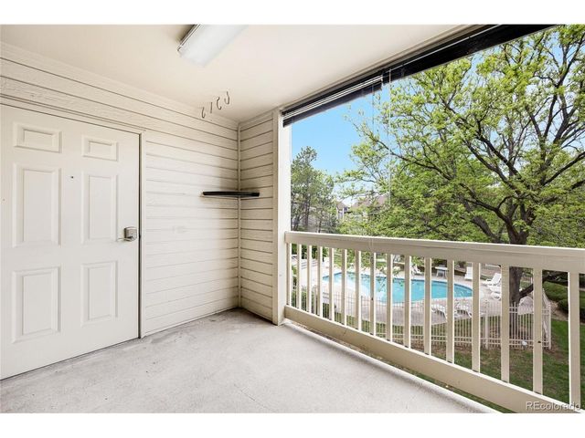 9212 E Arbor Cir E, Englewood, CO 80111
