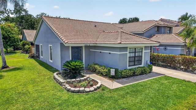 9912 S 61st Way S A, Boynton Beach, FL 33437