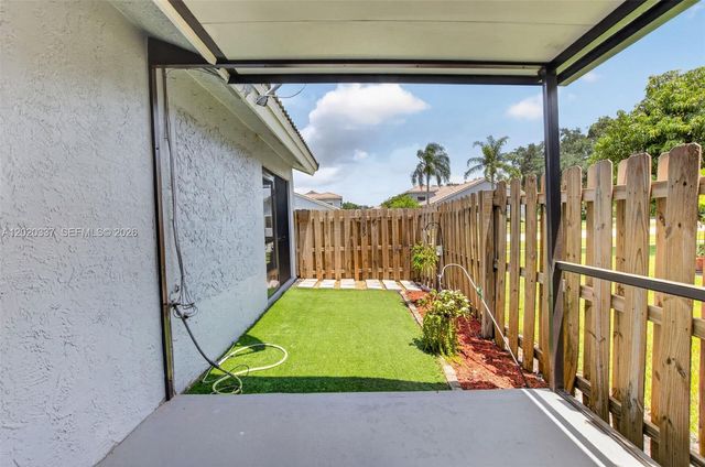 9912 S 61st Way S A, Boynton Beach, FL 33437