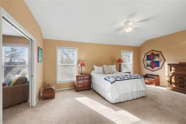 9217 Tomashaw Lane, Lenexa, KS 66219