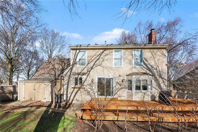 9217 Tomashaw Lane, Lenexa, KS 66219