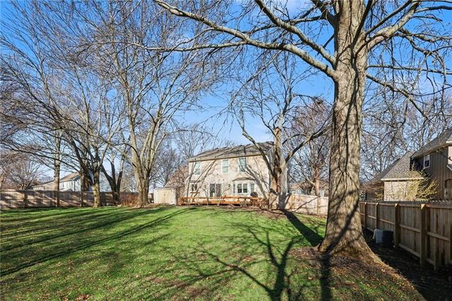 9217 Tomashaw Lane, Lenexa, KS 66219