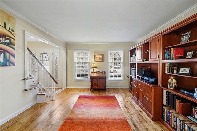 9217 Tomashaw Lane, Lenexa, KS 66219