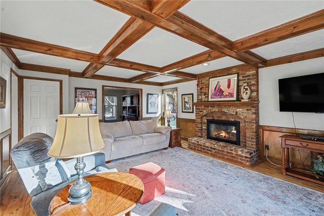 9217 Tomashaw Lane, Lenexa, KS 66219