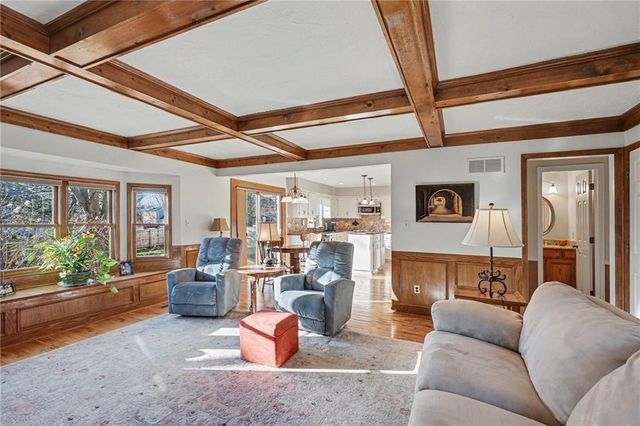 9217 Tomashaw Lane, Lenexa, KS 66219