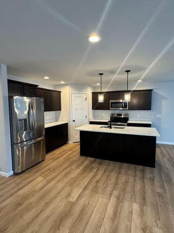 528 Redan Drive, Verona, WI 53593