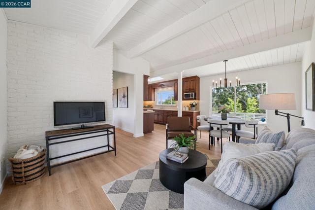 78 Claremont Ave, Orinda, CA 94563