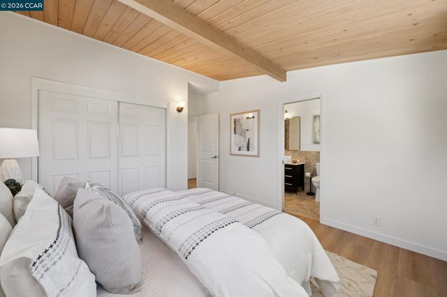 78 Claremont Ave, Orinda, CA 94563