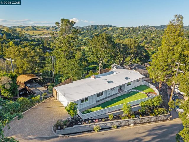 78 Claremont Ave, Orinda, CA 94563