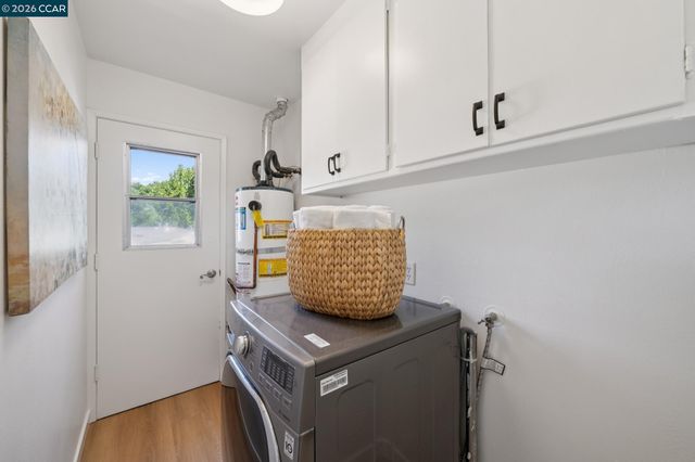 78 Claremont Ave, Orinda, CA 94563