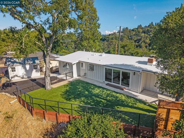 78 Claremont Ave, Orinda, CA 94563