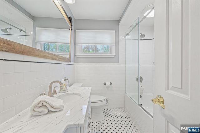 459 Ellis Place, Wyckoff, NJ 07481