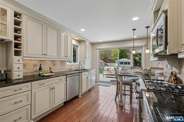 459 Ellis Place, Wyckoff, NJ 07481