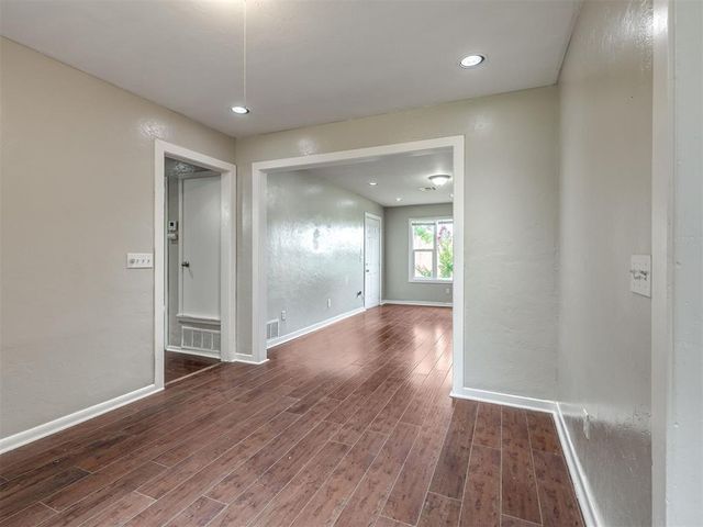 1738 N Meridian Avenue, Oklahoma City, OK 73107